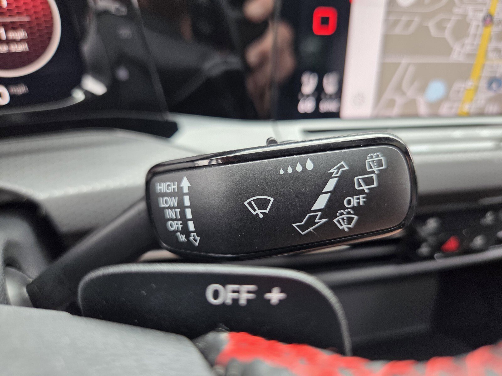 Used 2024 Volkswagen GTI Autobahn image 28