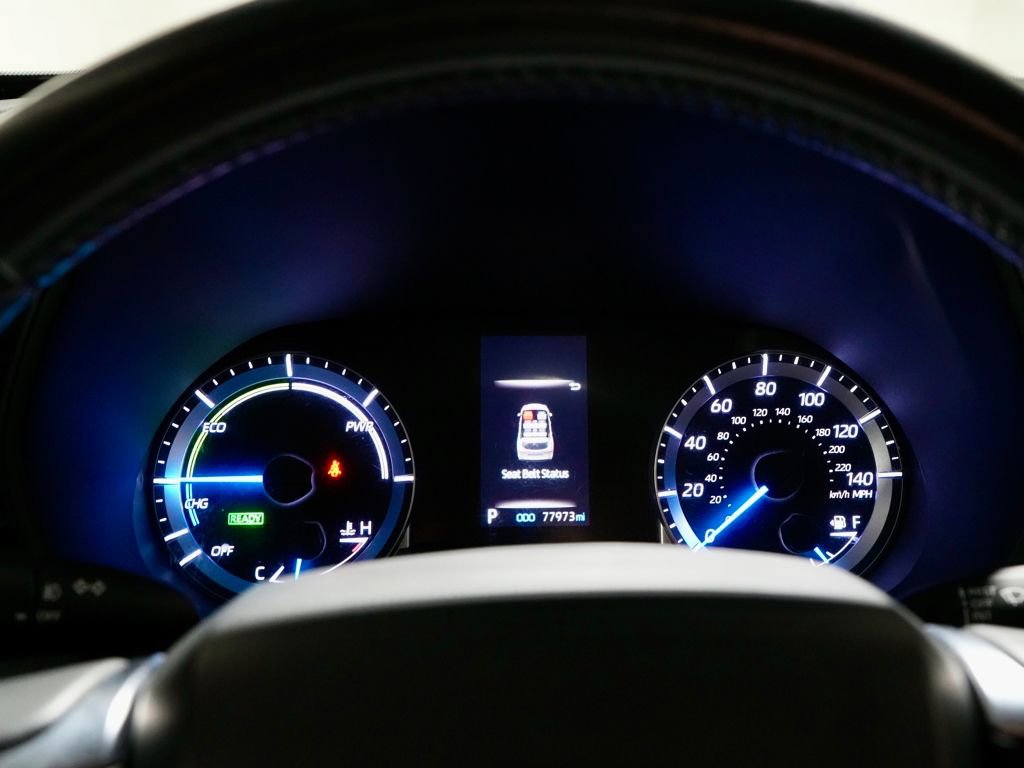 Used 2021 Toyota Highlander LE image 15