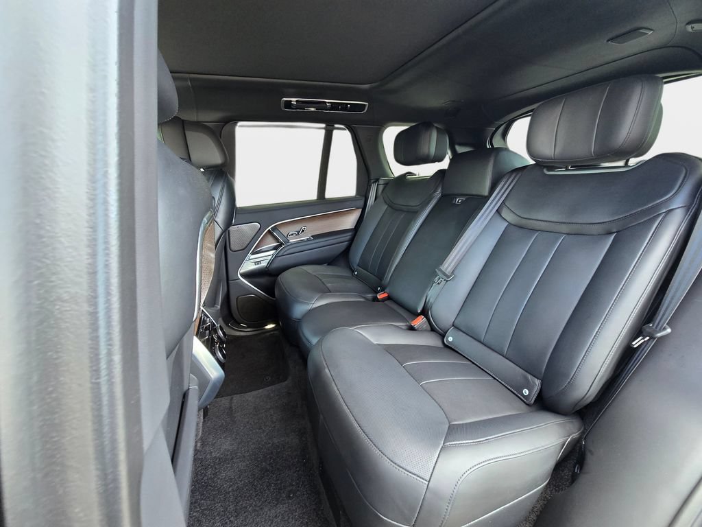 Certified 2025 Land Rover Range Rover Autobiography AWD/4WD image 17