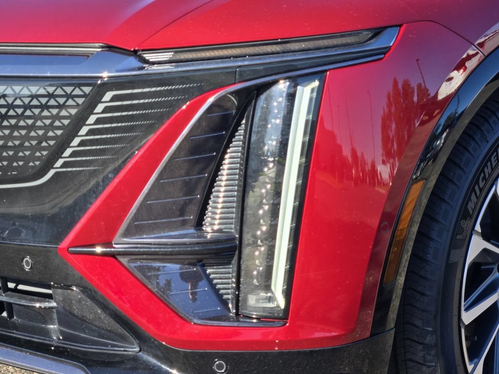 Certified 2024 Cadillac Lyriq Sport AWD/4WD image 5