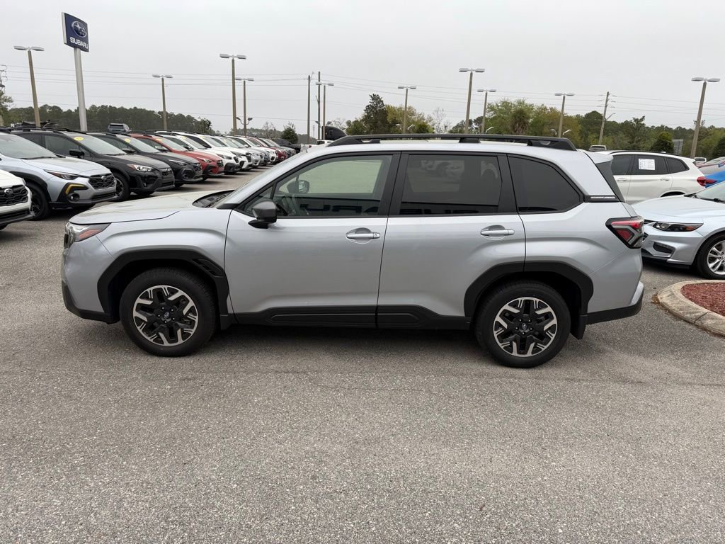 Used 2025 Subaru Forester Premium w/ Protection Package image 12