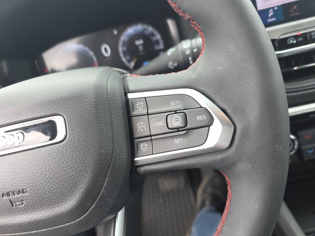 Used 2025 Jeep Compass Trailhawk w/ Trailhawk Elite Group AWD/4WD image 28