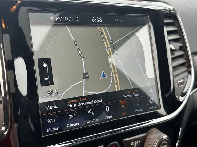 Used 2019 Jeep Grand Cherokee Limited w/ Luxury Group II AWD/4WD image 23