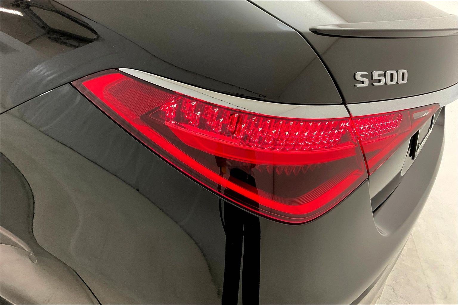 Certified 2023 Mercedes-Benz S 500 4MATIC w/ AMG Line image 23
