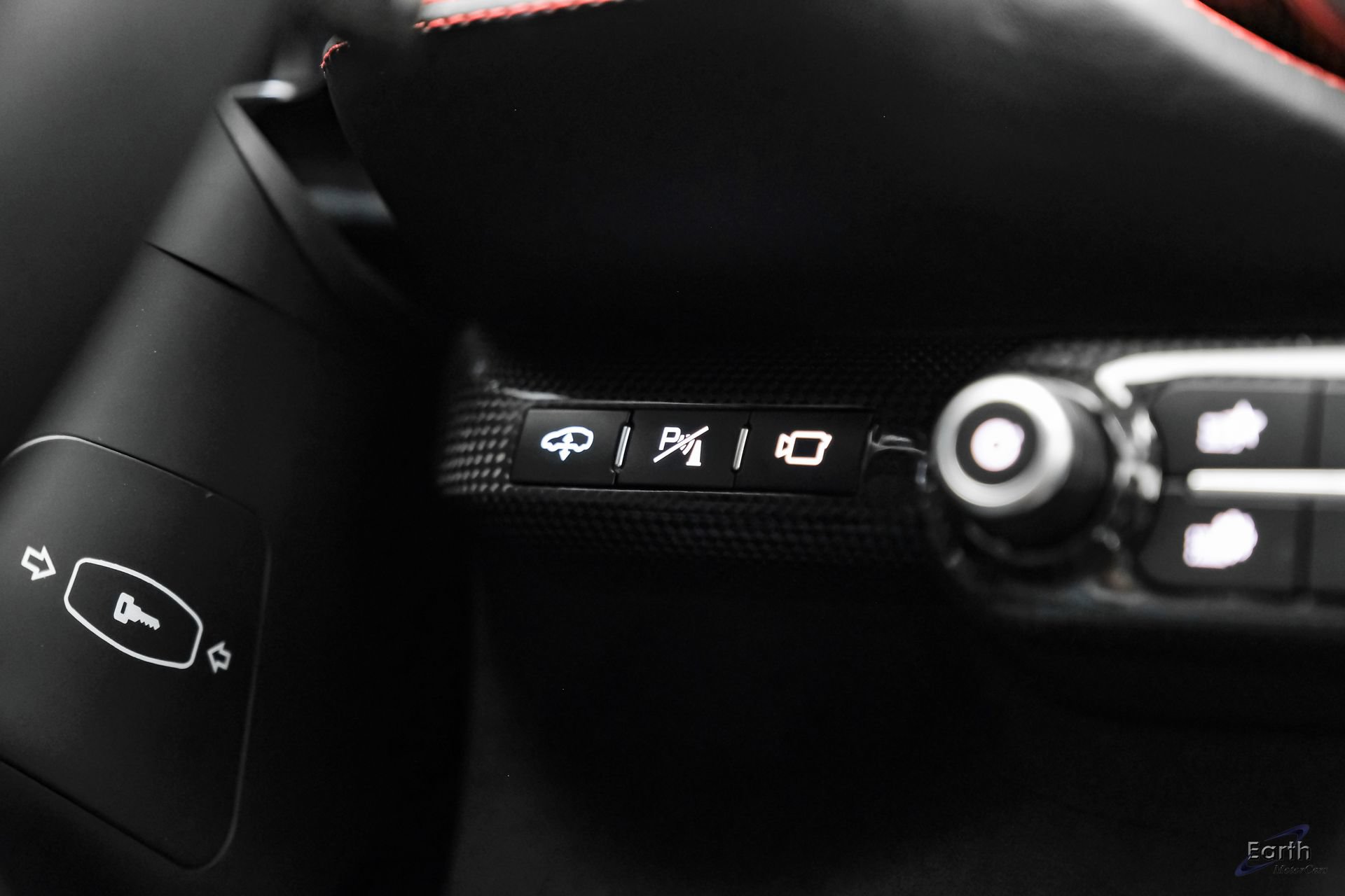 Used 2019 Ferrari 812 Superfast RWD image 82