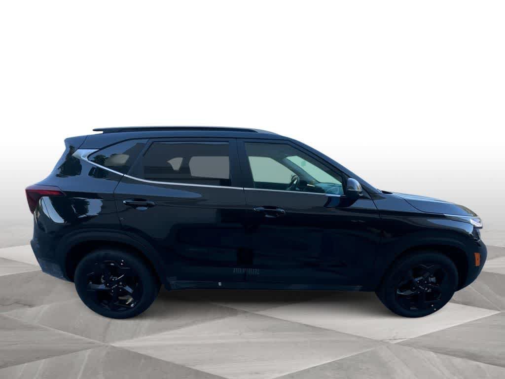 Certified 2026 Kia Seltos EX w/ EX Sunroof Package FWD image 9
