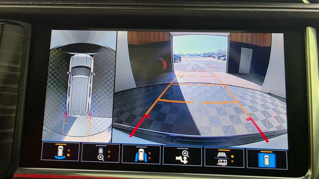 Used 2021 GMC Yukon Denali w/ Denali Ultimate Package image 60