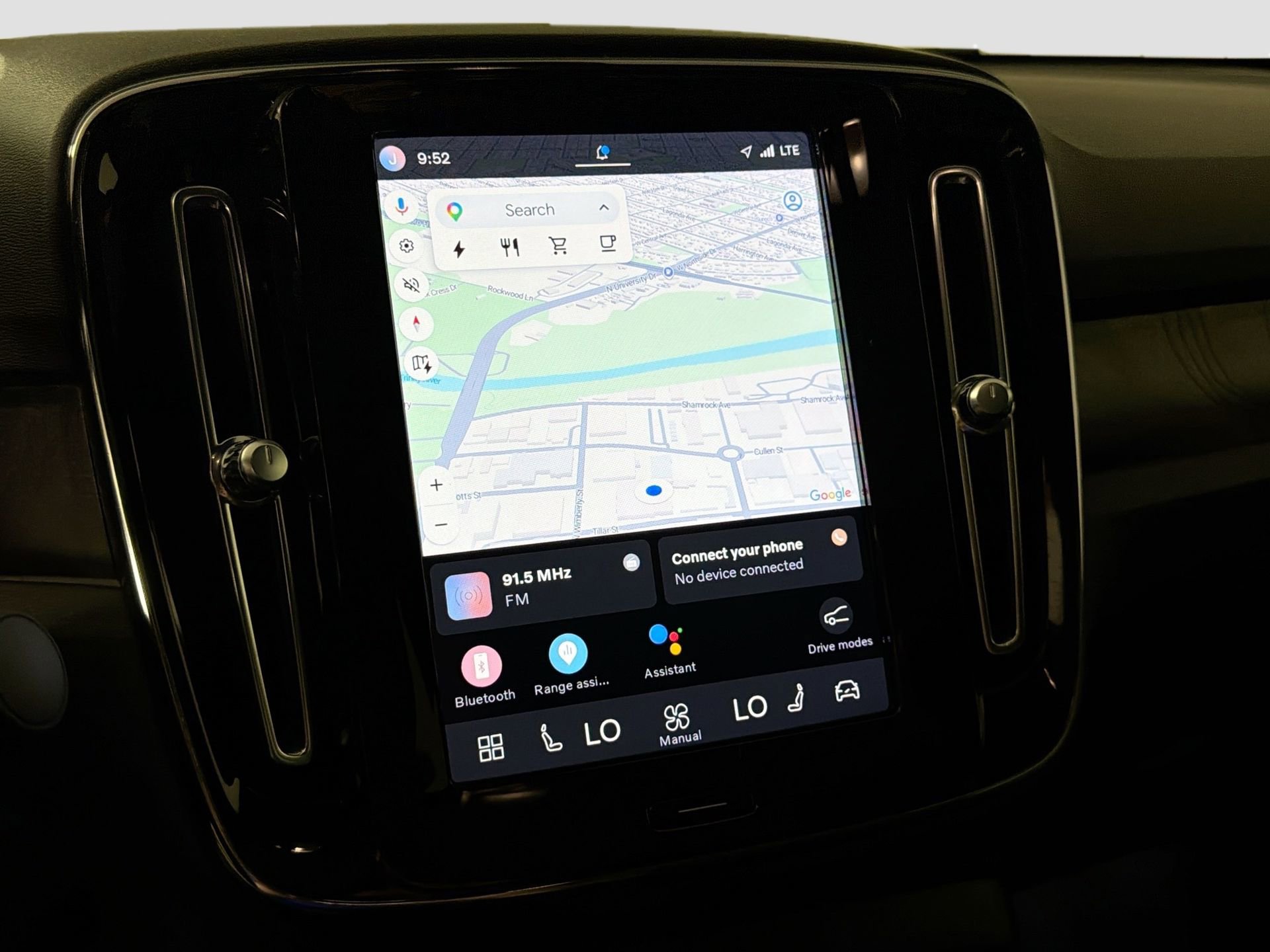 Certified 2023 Volvo C40 P8 Recharge Plus image 13