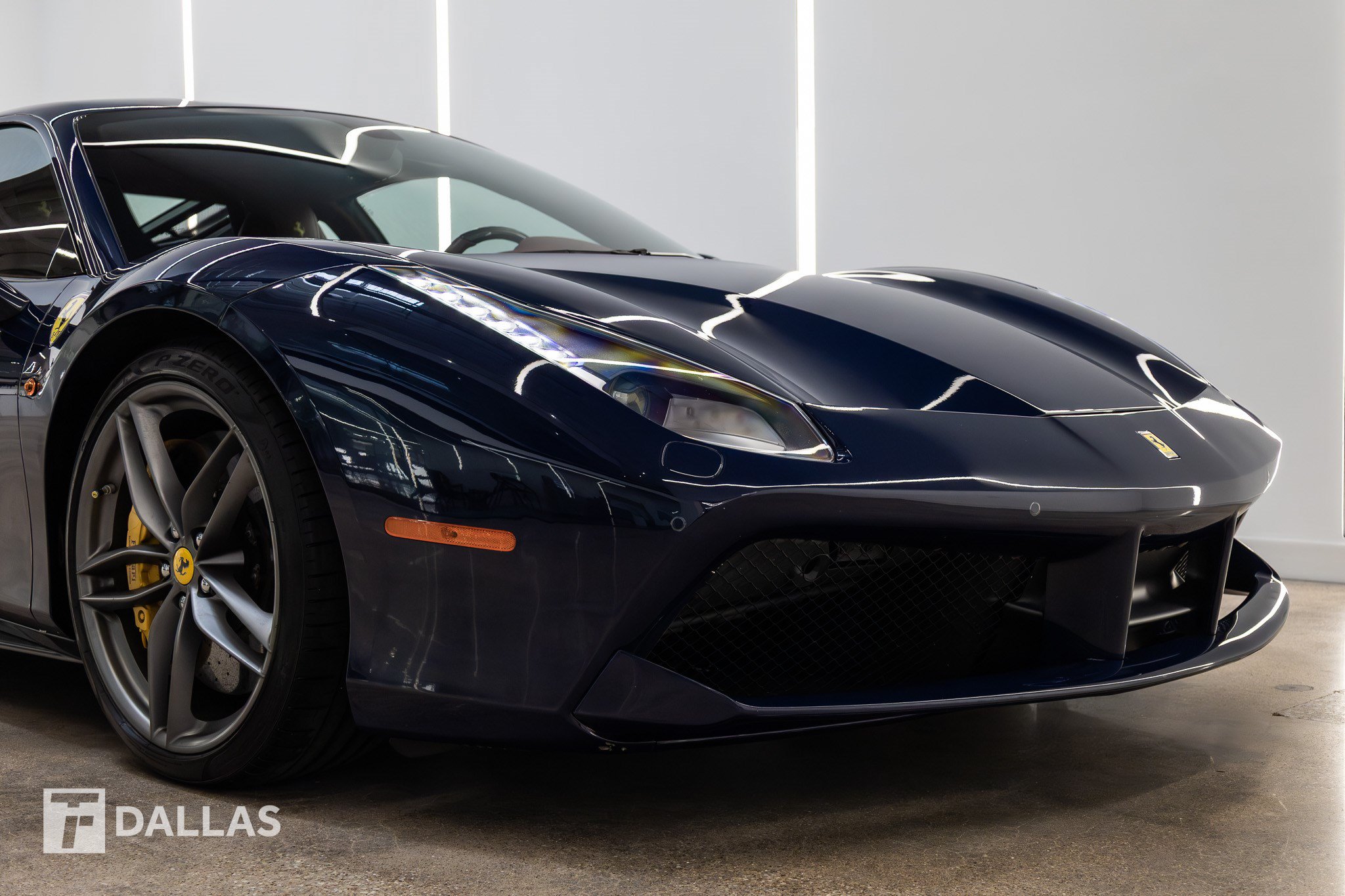Used 2017 Ferrari 488 GTB RWD image 22