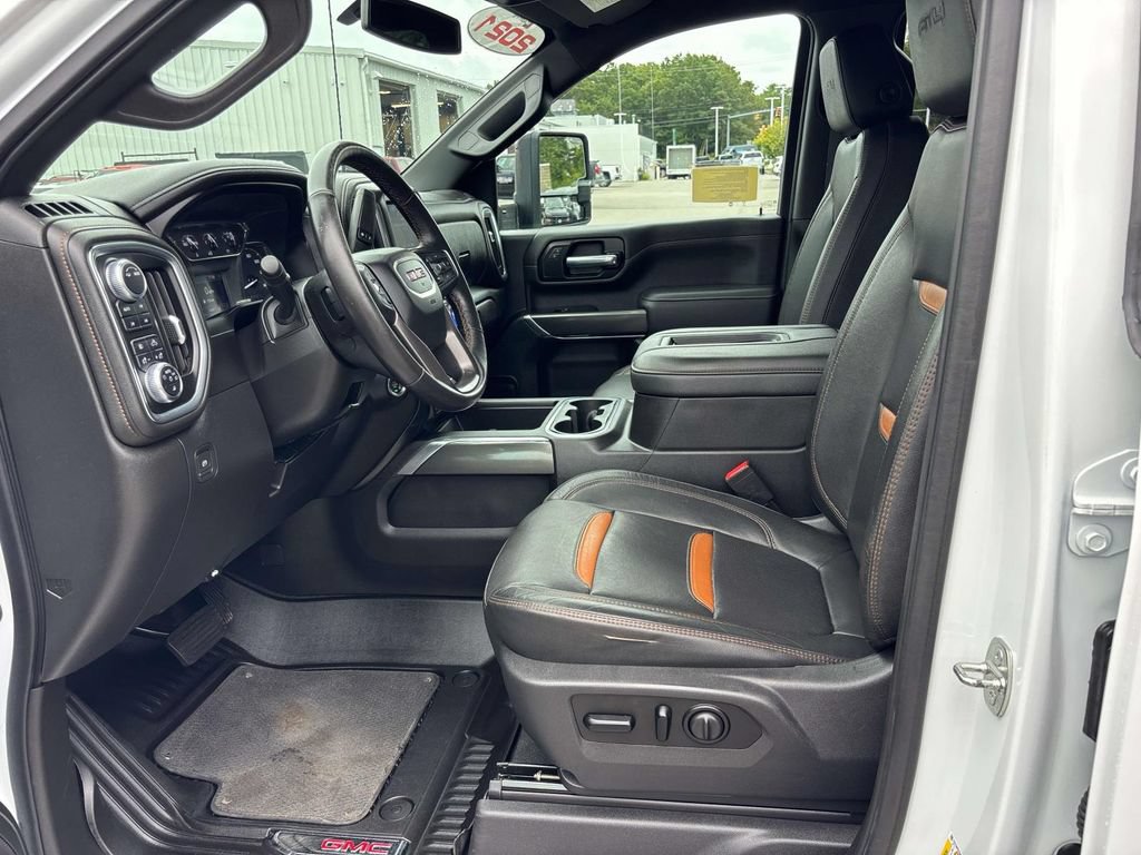 Used 2021 GMC Sierra 2500 AT4 w/ Snow Plow Prep/Camper Package AWD/4WD image 12