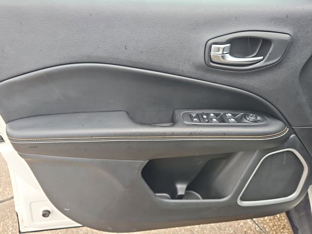 Used 2020 Jeep Compass Latitude image 15