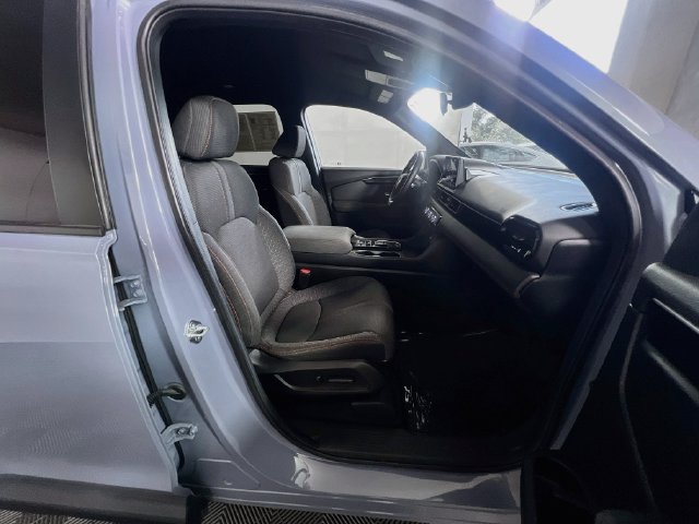Used 2025 Honda Pilot Sport image 30