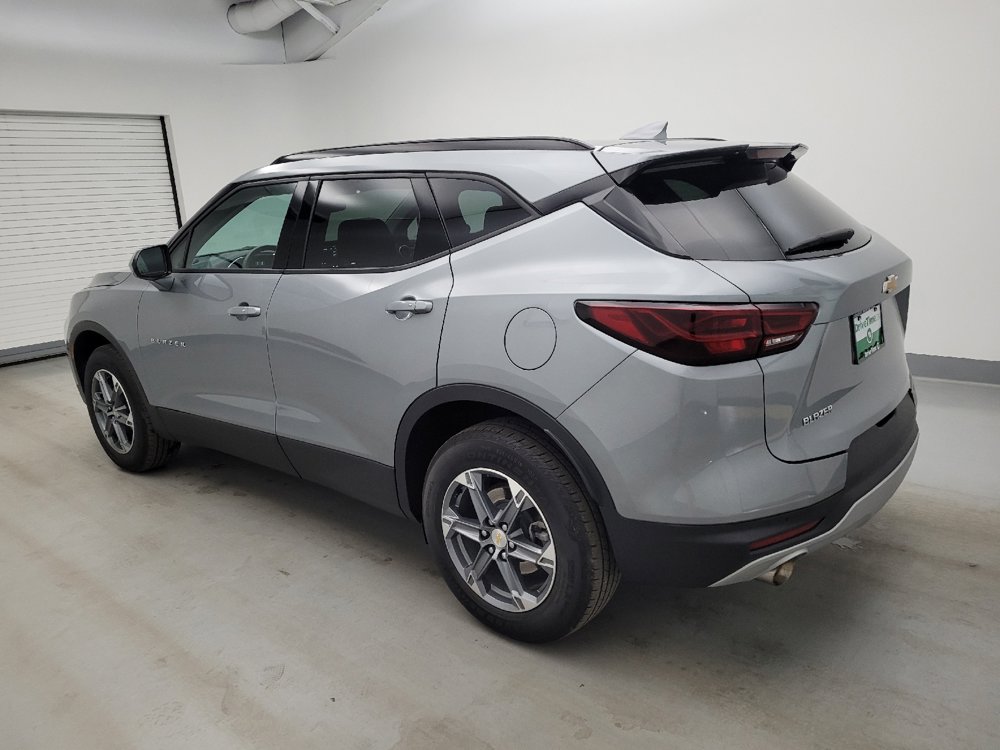 Used 2024 Chevrolet Blazer LT w/ Convenience Package FWD image 3