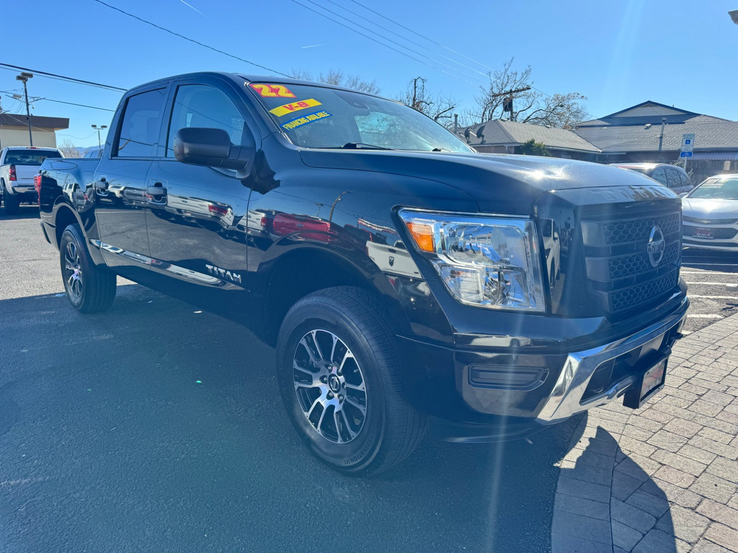 Used 2022 Nissan Titan SV AWD/4WD image 7