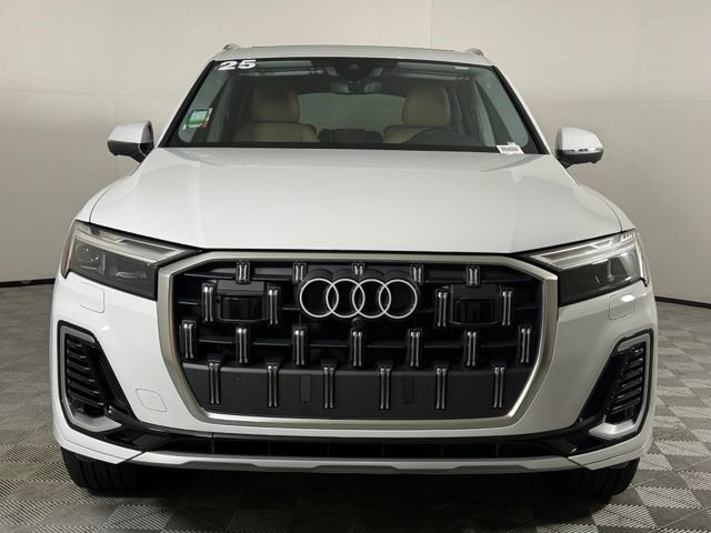 Used 2025 Audi Q7 2.0T Premium AWD/4WD image 11