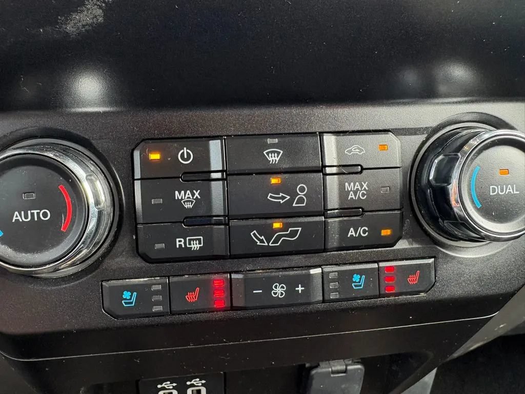 Used 2020 Ford F150 Lariat AWD/4WD image 12