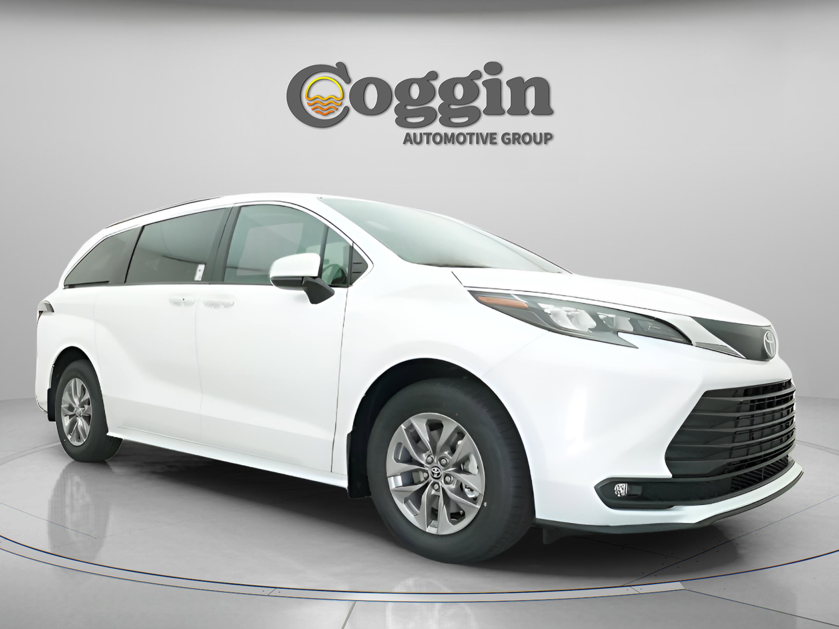 New 2026 Toyota Sienna XLE FWD image 26