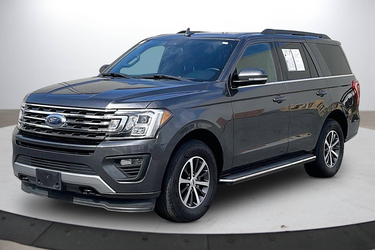 Used 2018 Ford Expedition XLT w/ Equipment Group 202A image 4
