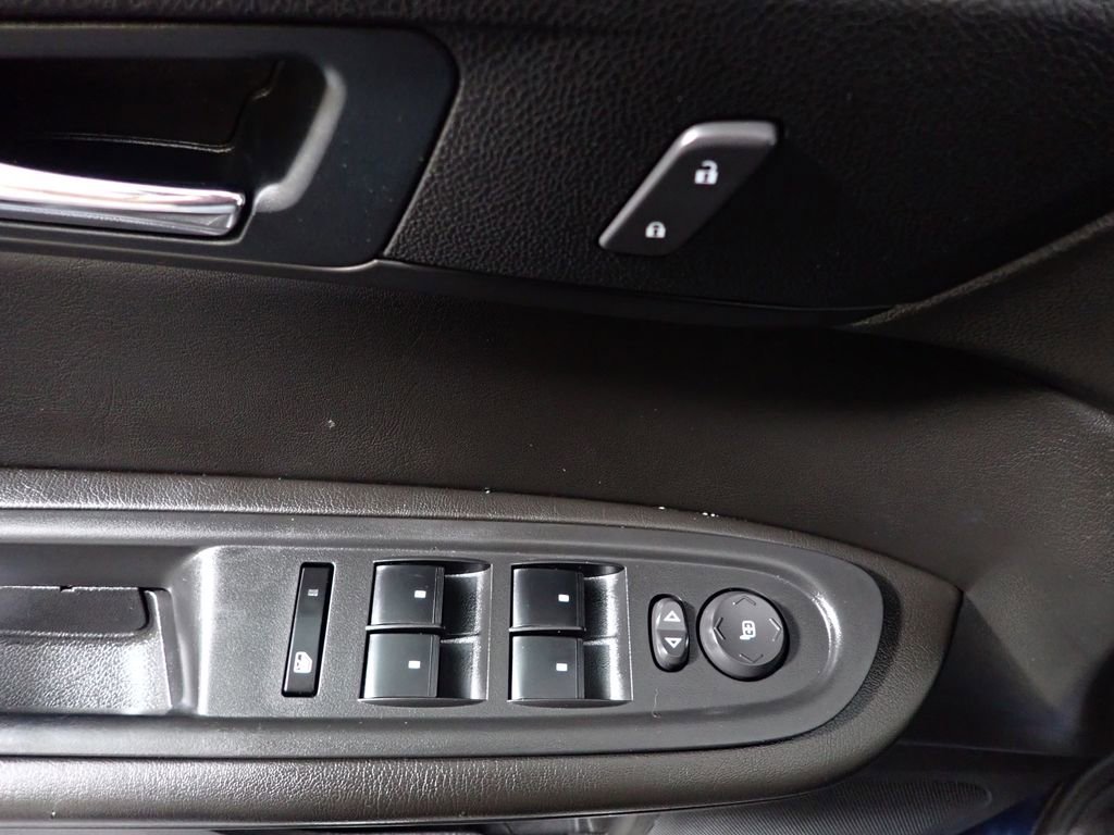 Used 2016 Chevrolet Traverse LT AWD/4WD image 21