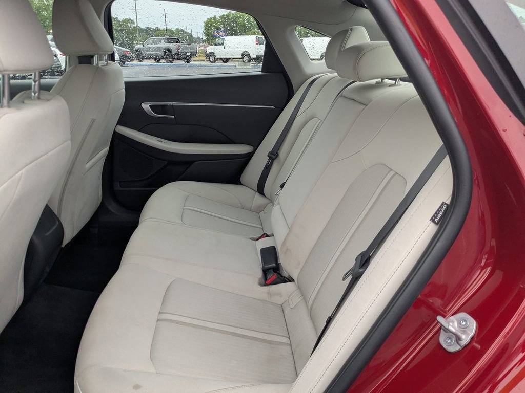 Used 2025 Hyundai Sonata SEL FWD image 14