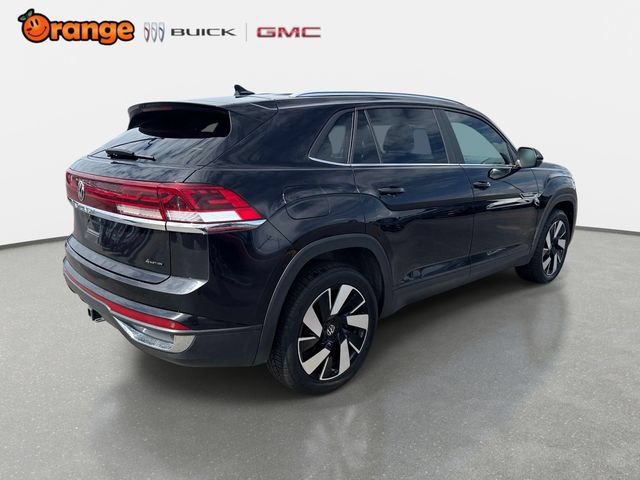Used 2024 Volkswagen Atlas Cross Sport SE AWD/4WD image 3