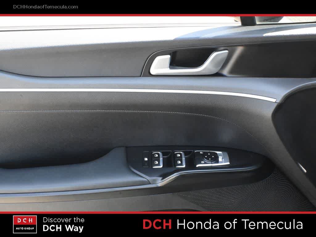 Used 2022 Kia K5 GT-Line AWD/4WD image 16