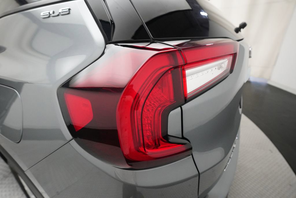 Used 2024 GMC Terrain SLE w/ Driver Convenience Package image 31