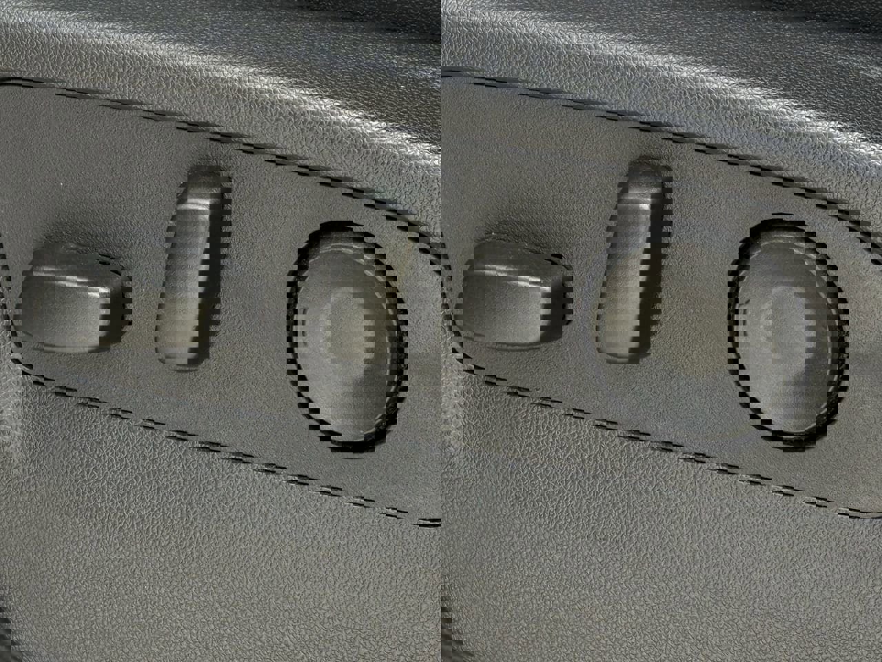 Certified 2025 GMC Sierra 1500 AT4 image 23