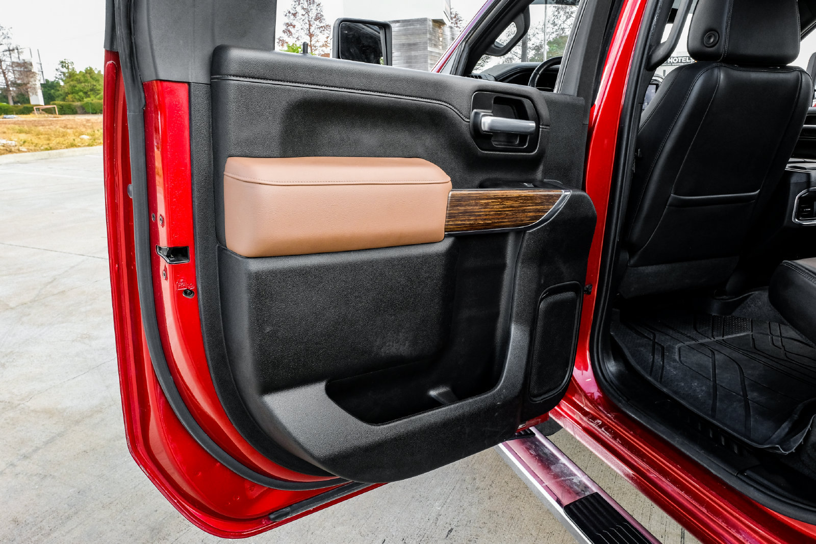 Used 2023 Chevrolet Silverado 2500 High Country w/ Technology Package AWD/4WD image 56