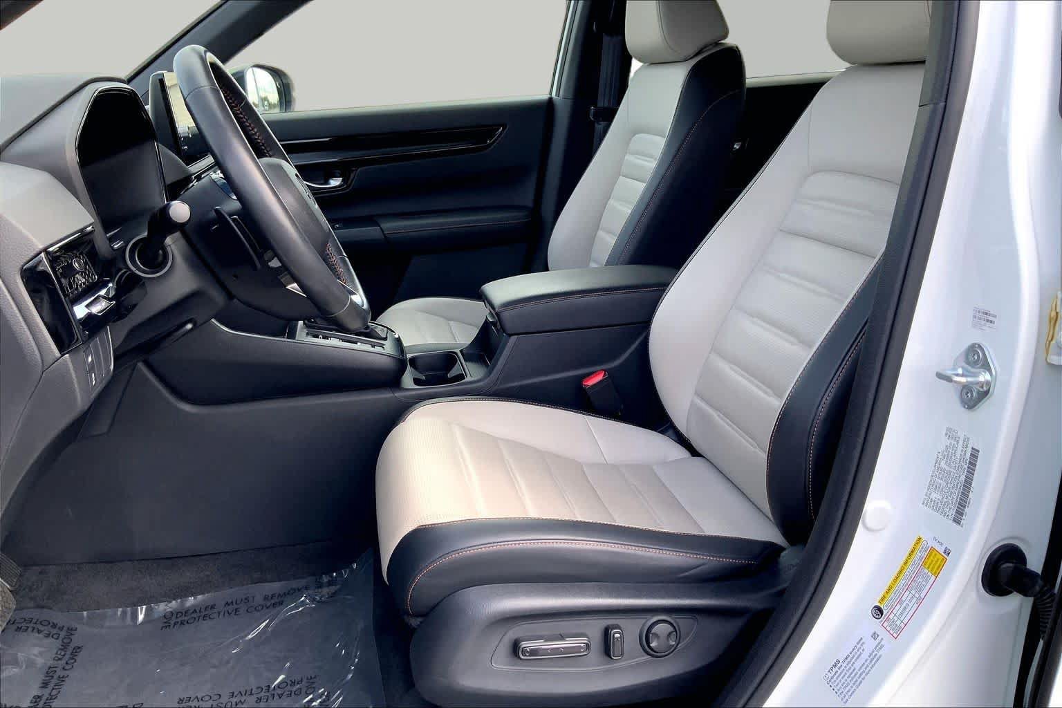 Used 2024 Honda CR-V Sport Touring image 7