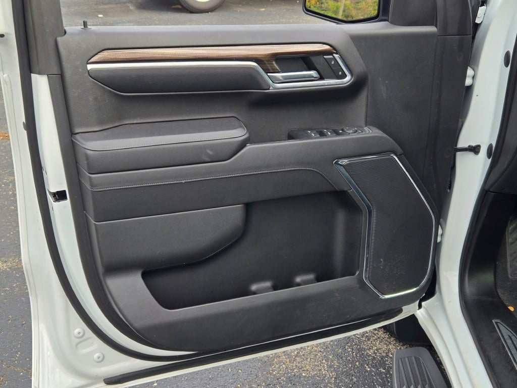 Certified 2023 Chevrolet Silverado 1500 LT AWD/4WD image 17