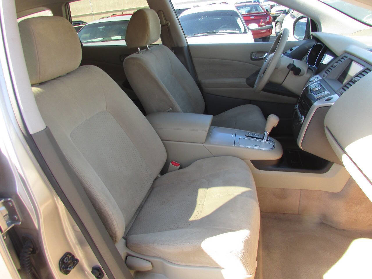 Used 2010 Nissan Murano S image 16