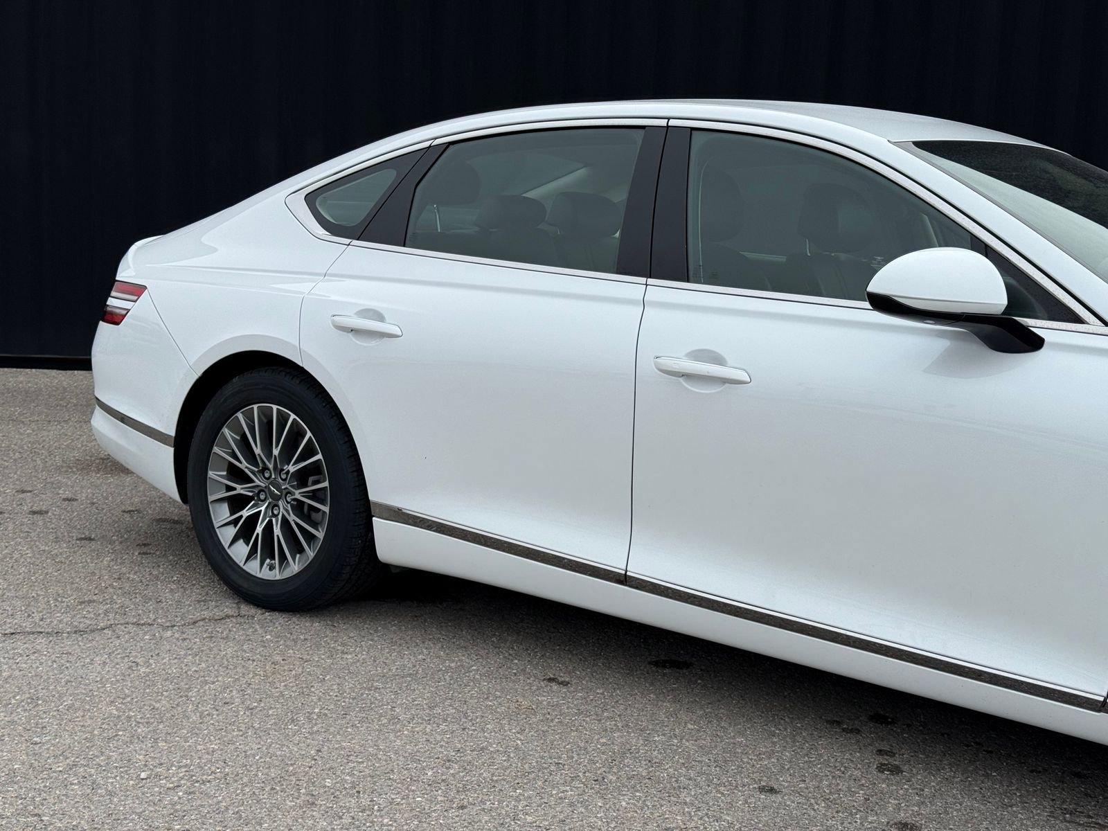 Used 2023 Genesis G80 2.5T image 6
