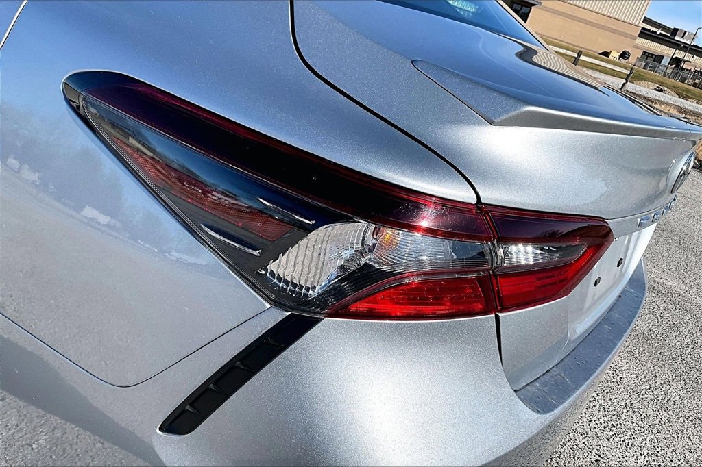 Used 2024 Toyota Camry SE image 26