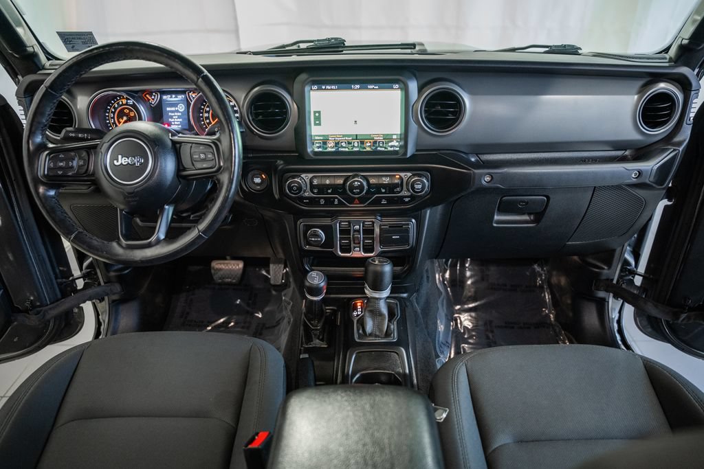 Certified 2022 Jeep Gladiator Sport AWD/4WD image 19