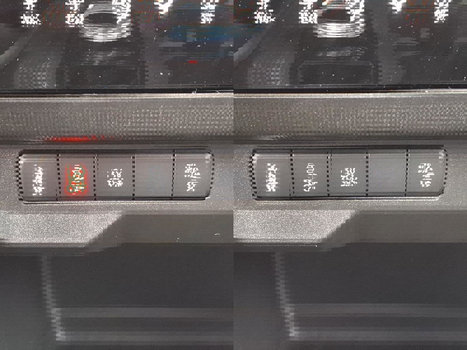 New 2026 Jeep Cherokee Laredo image 12