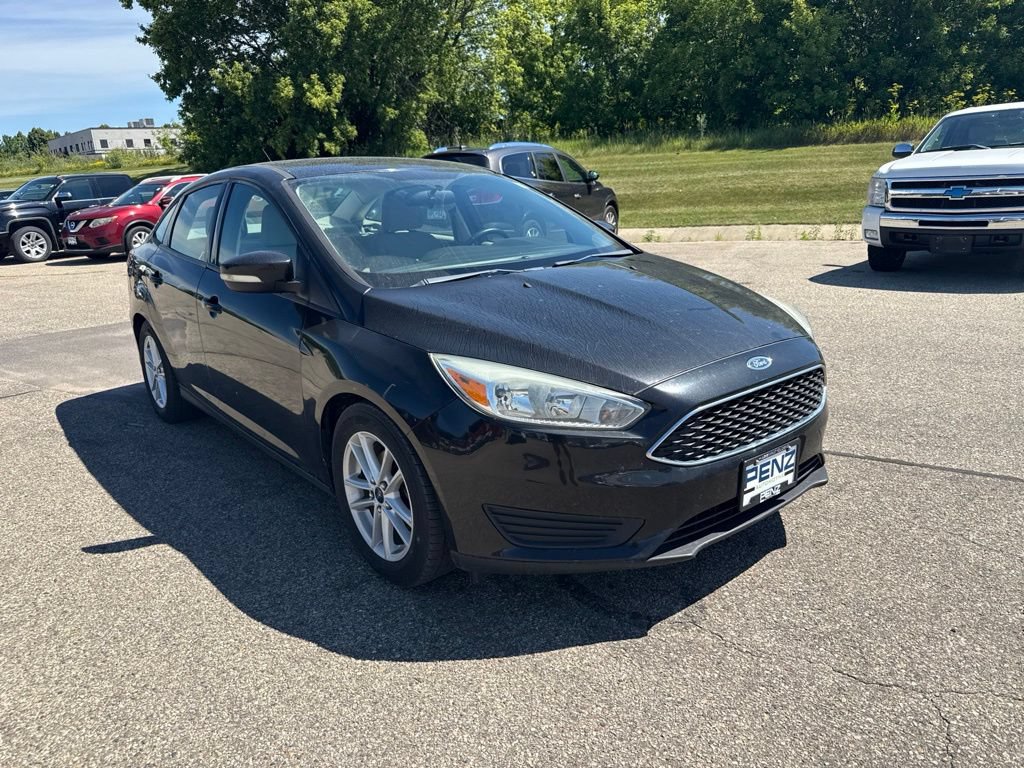 Used 2015 Ford Focus SE FWD image 3