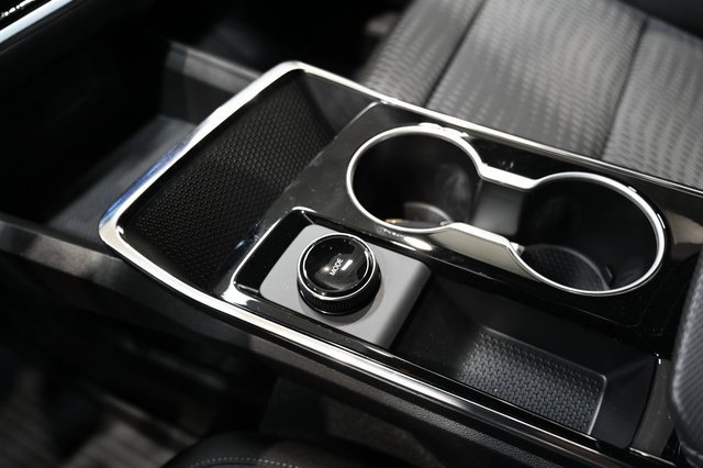 New 2026 Chevrolet Equinox LT w/ Convenience Package II image 18