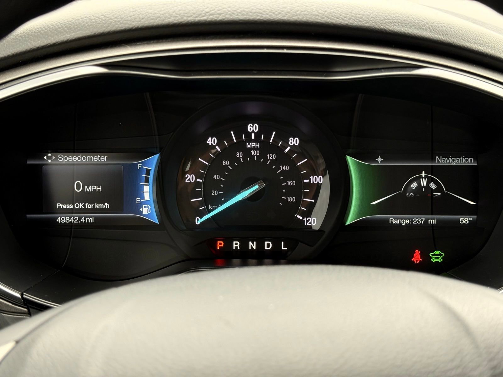 Used 2019 Ford Fusion SE FWD image 29