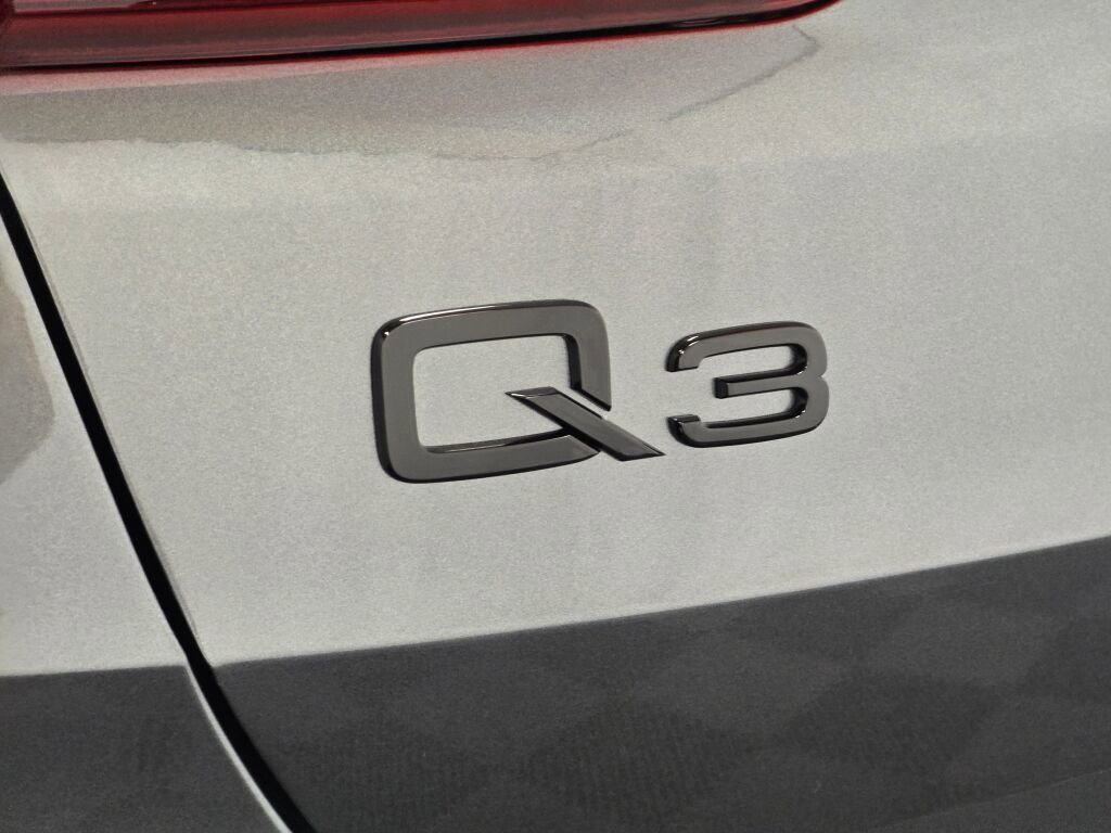 New 2025 Audi Q3 2.0T Premium Plus image 21