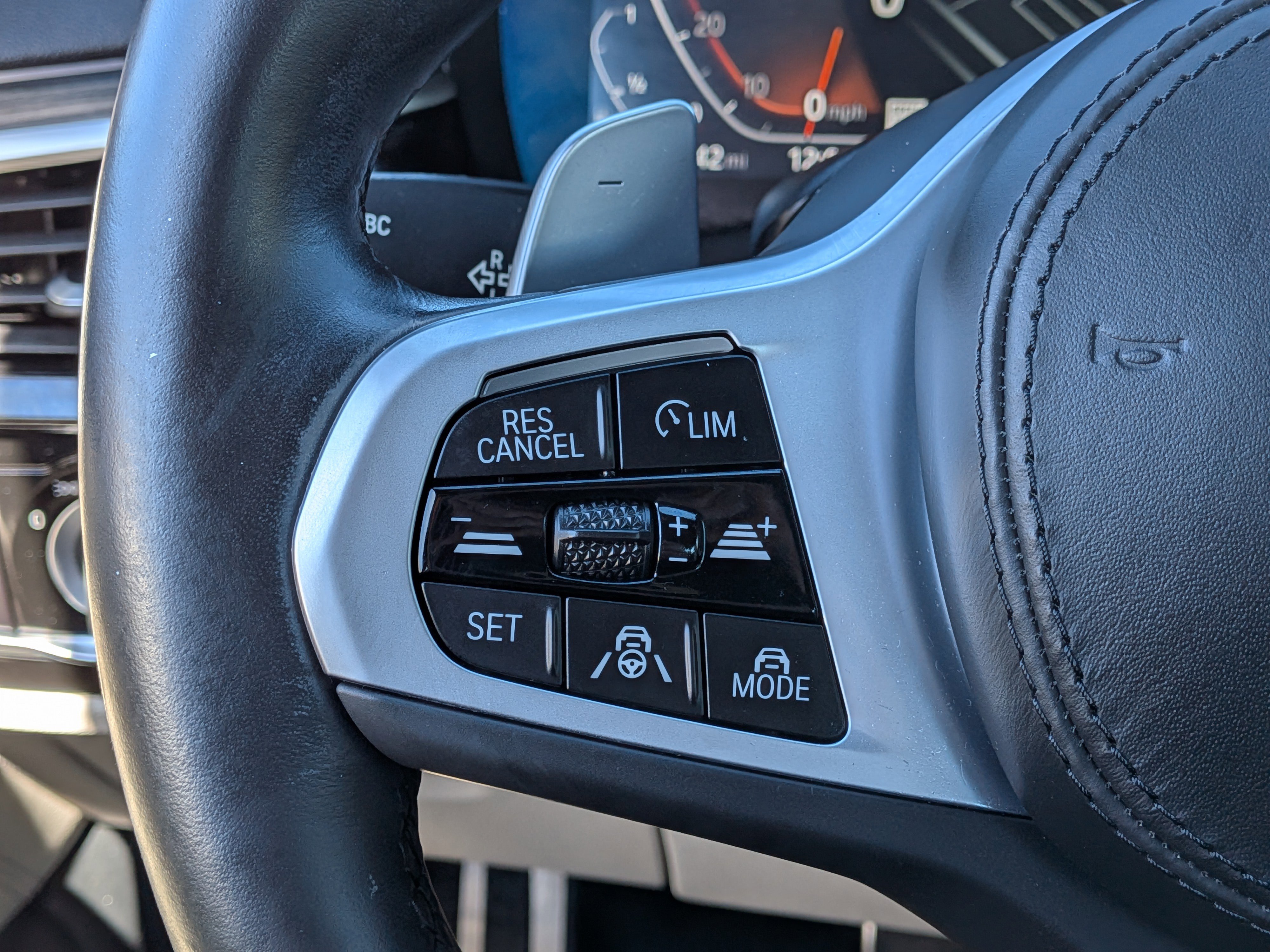 Used 2023 BMW 540i xDrive w/ Executive Package image 26