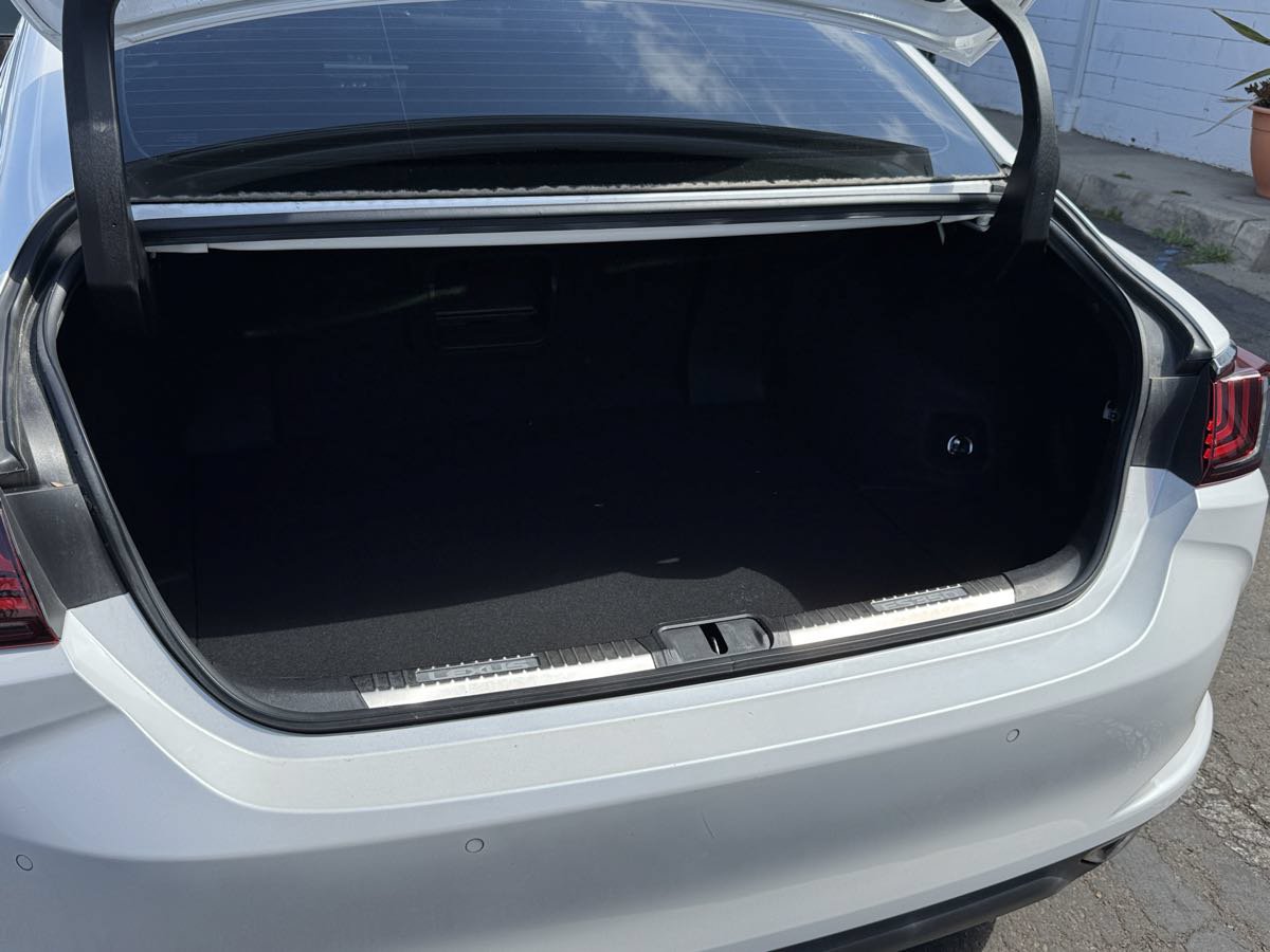 Used 2021 Lexus ES 350 w/ Accessory Package FWD image 9