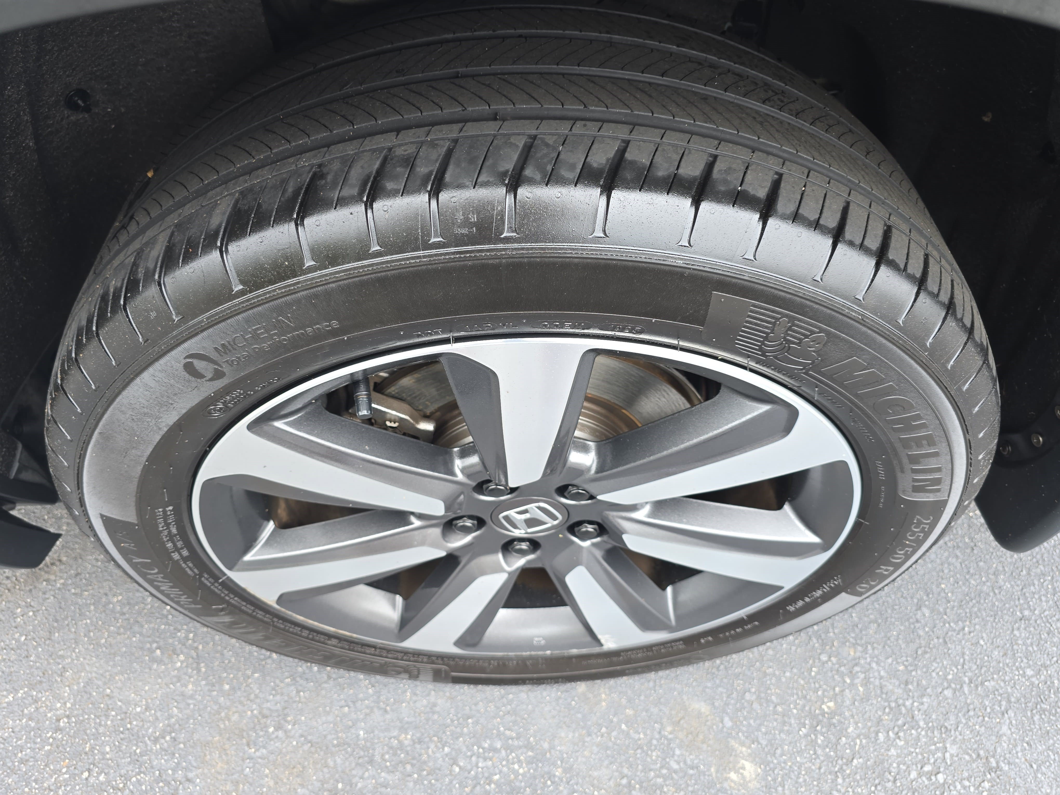 Used 2023 Honda Pilot Touring image 35