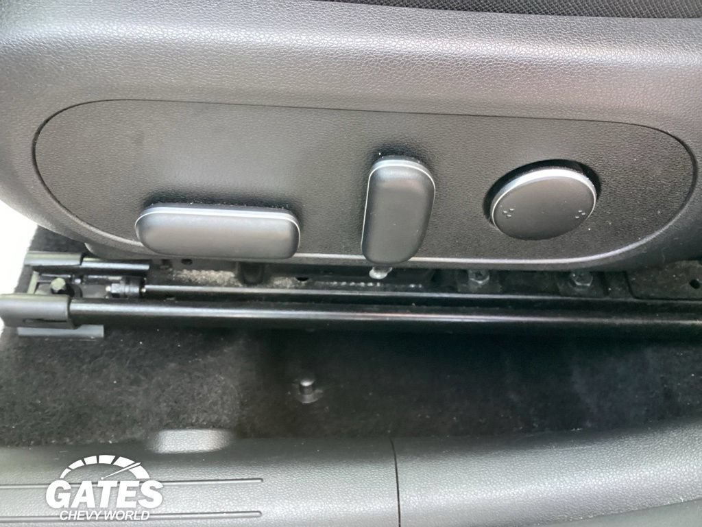 Used 2025 Hyundai Kona SEL FWD image 15