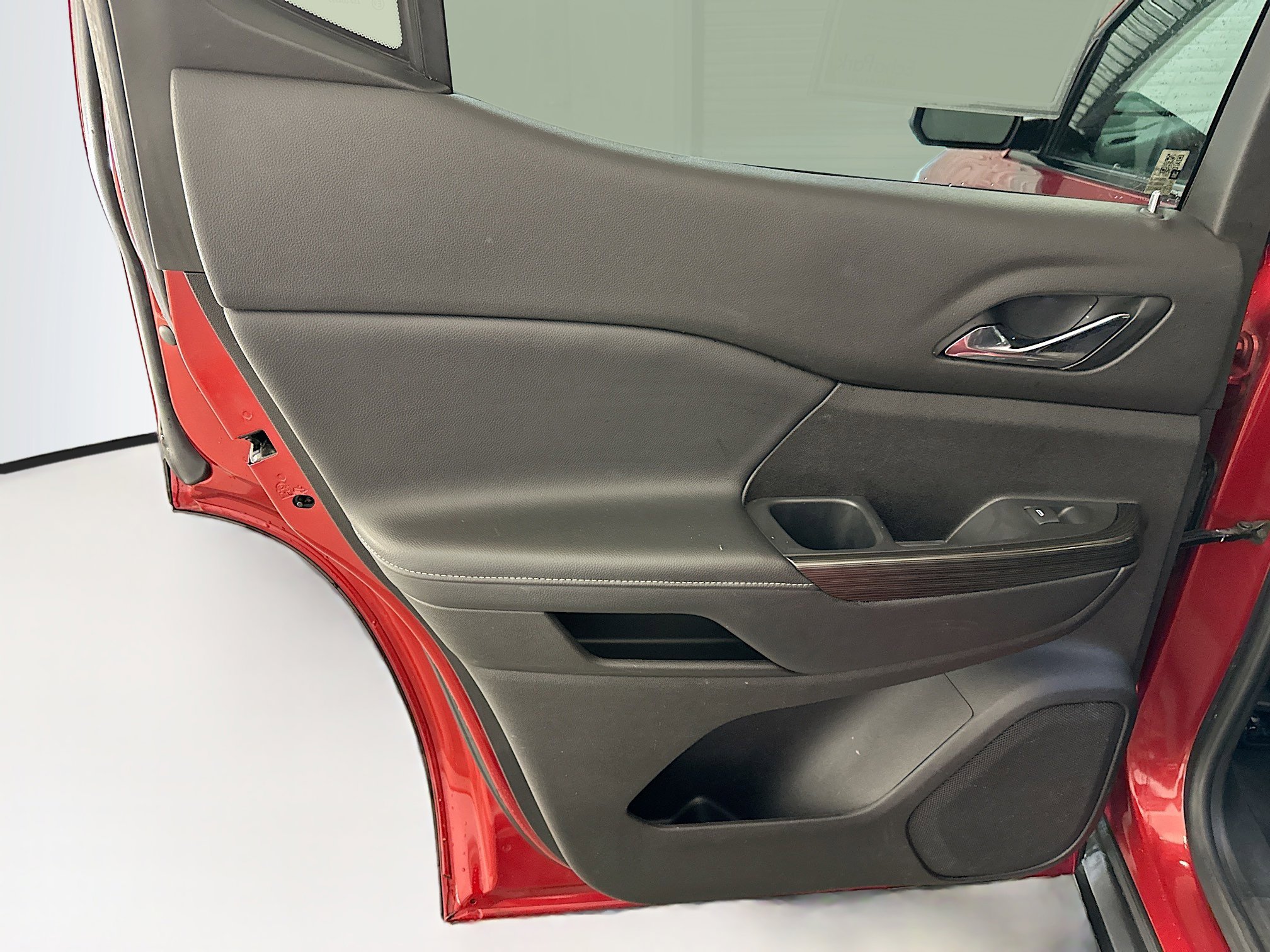 Used 2021 GMC Acadia SLT w/ Elevation Edition image 27