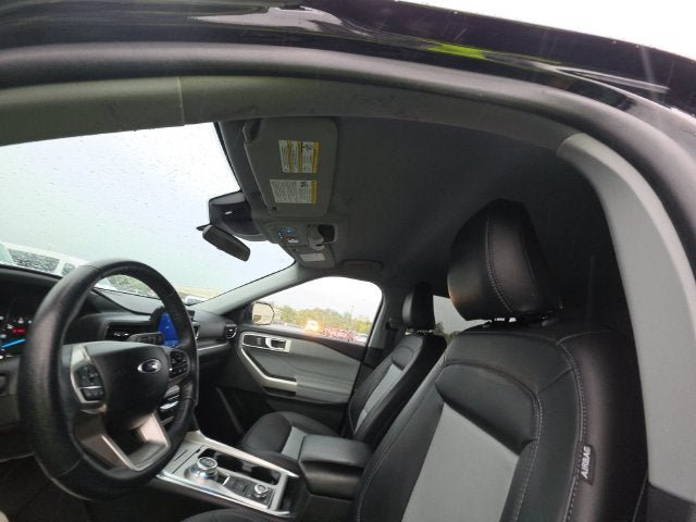 Used 2023 Ford Explorer XLT w/ Equipment Group 202A AWD/4WD image 22