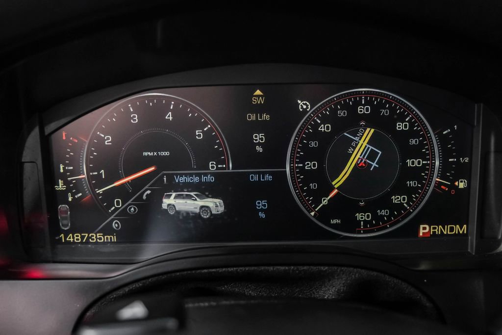 Used 2015 Cadillac Escalade Luxury image 18