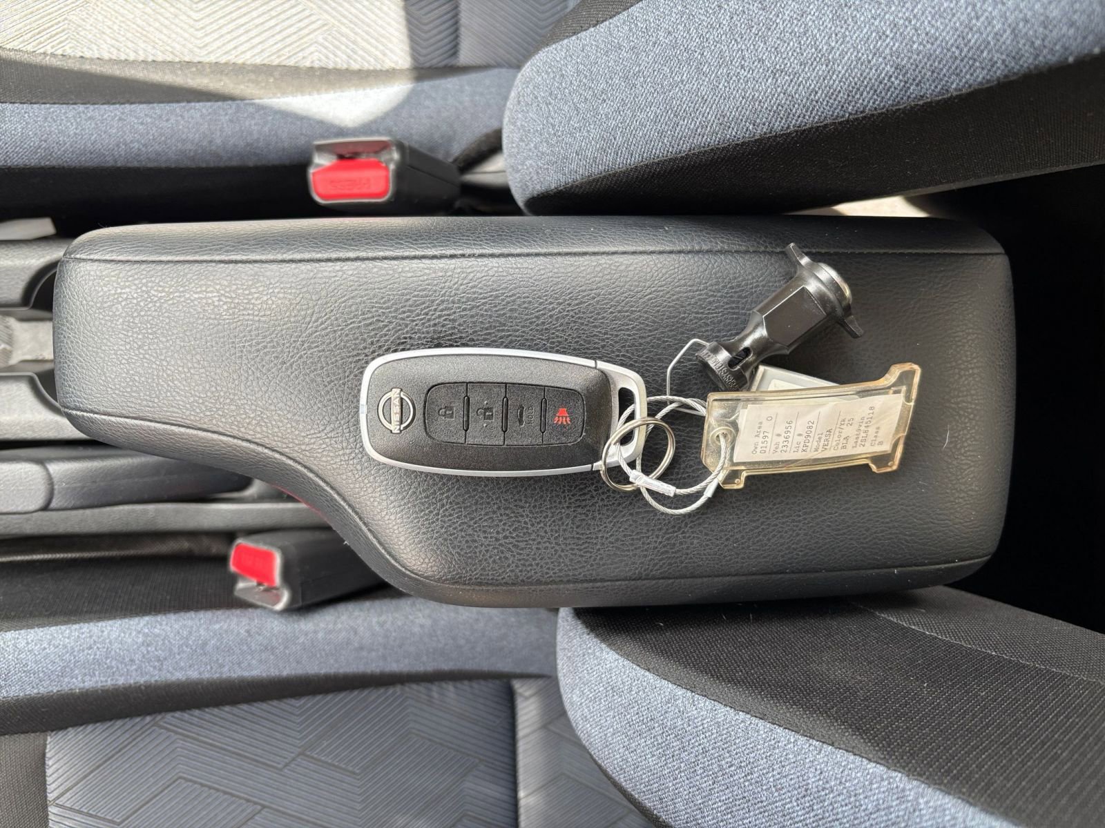 Used 2025 Nissan Versa SV FWD image 21