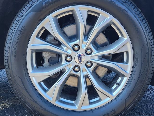 Certified 2023 Ford Explorer XLT w/ Equipment Group 202A AWD/4WD image 17