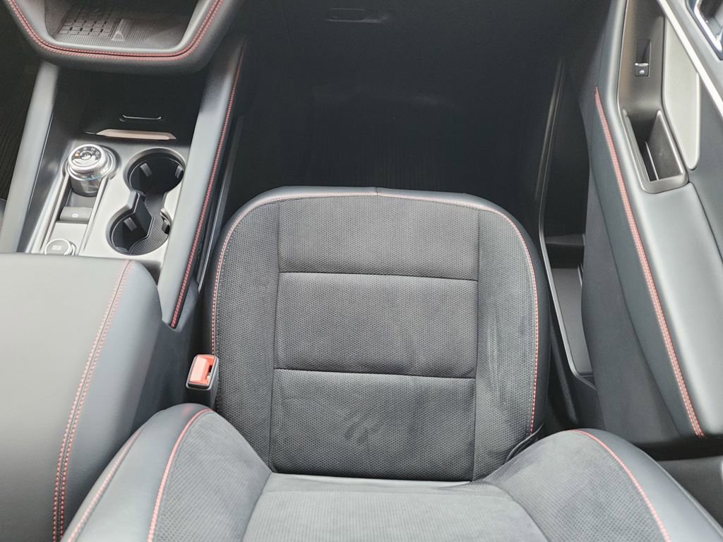 Used 2025 Ford Explorer ST image 13